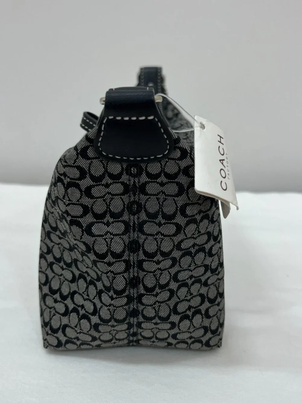 Coach Black Demi Pouch Bag Excellent Condition with Tags